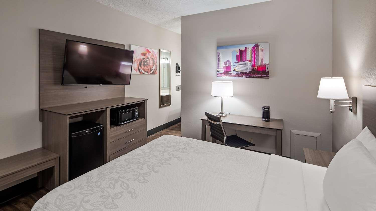 Surestay By Western Findlay