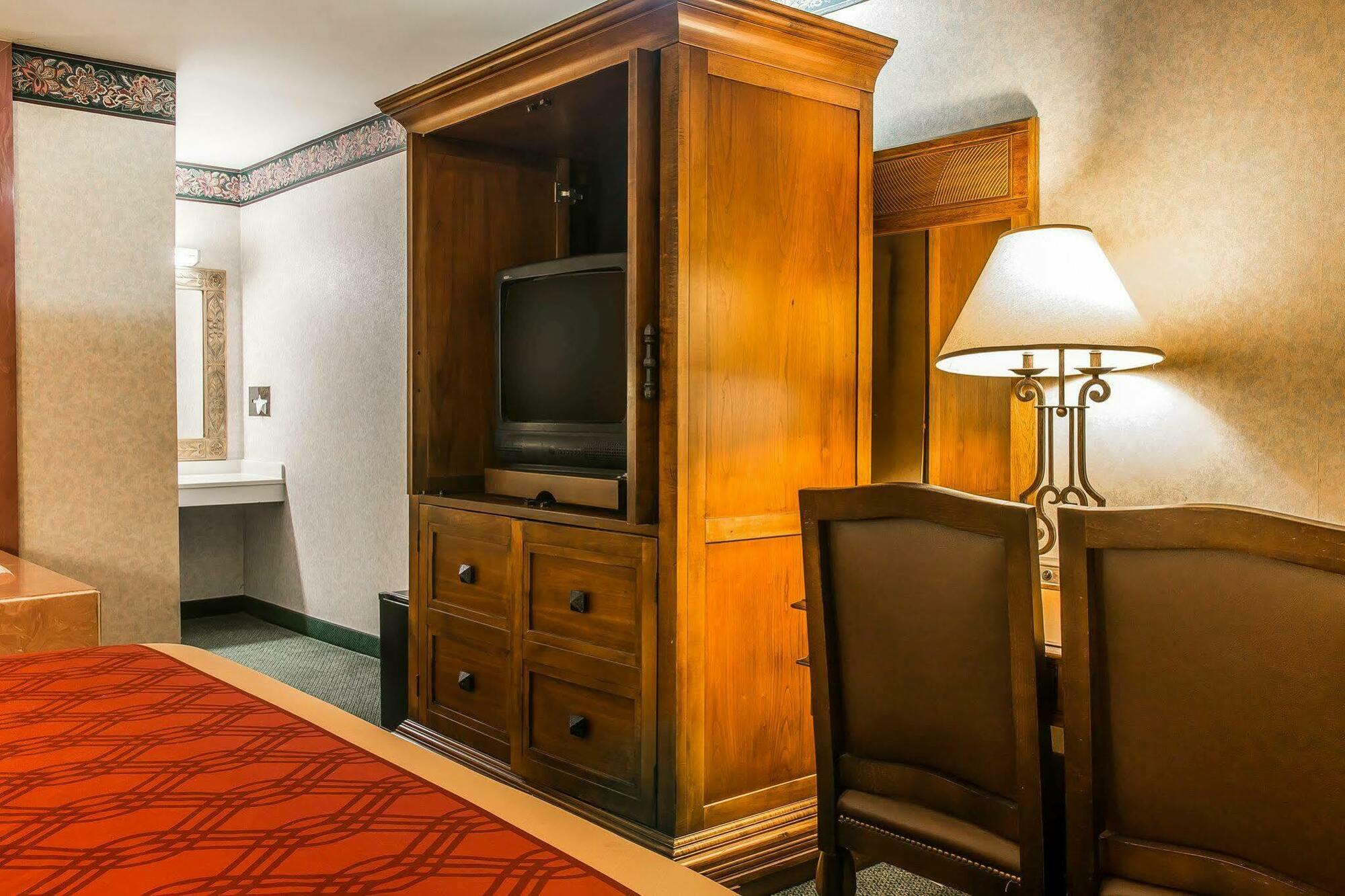 Surestay By Western Hotel
