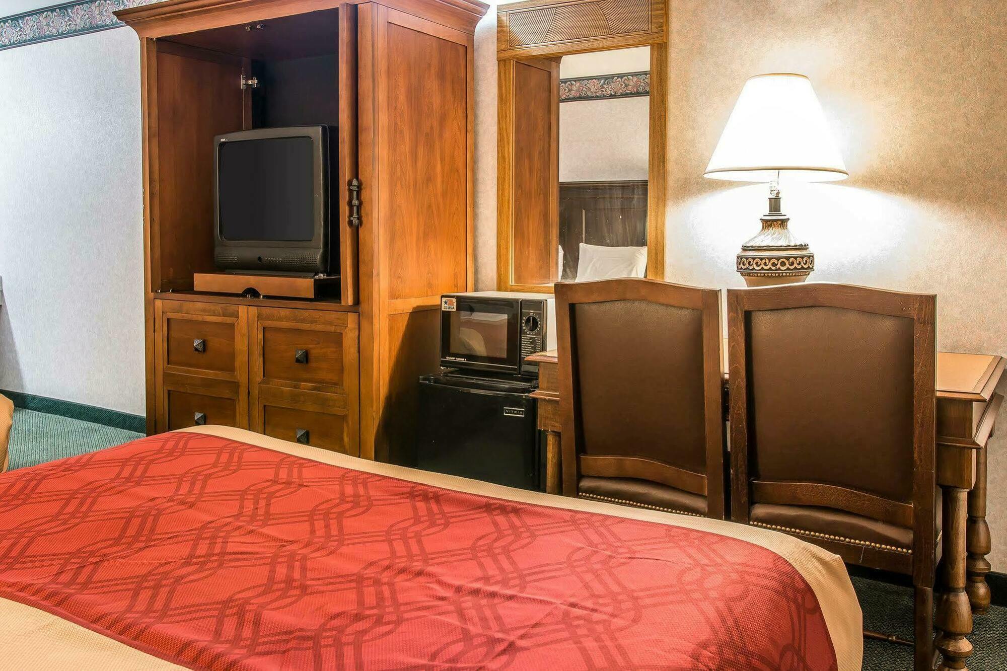 Surestay By Western Hotel 3*
